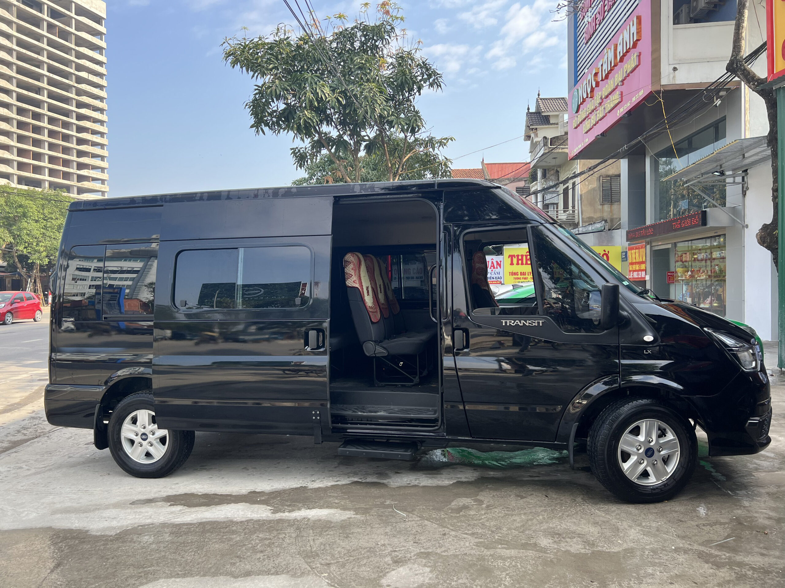 z4227992998895_24bf5730380b441cb3d42595a3e01a8e